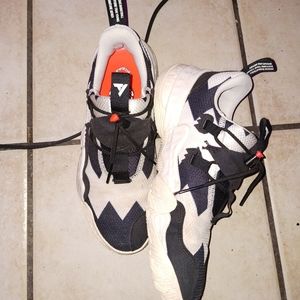 Trae Young Adidas size 8.5m